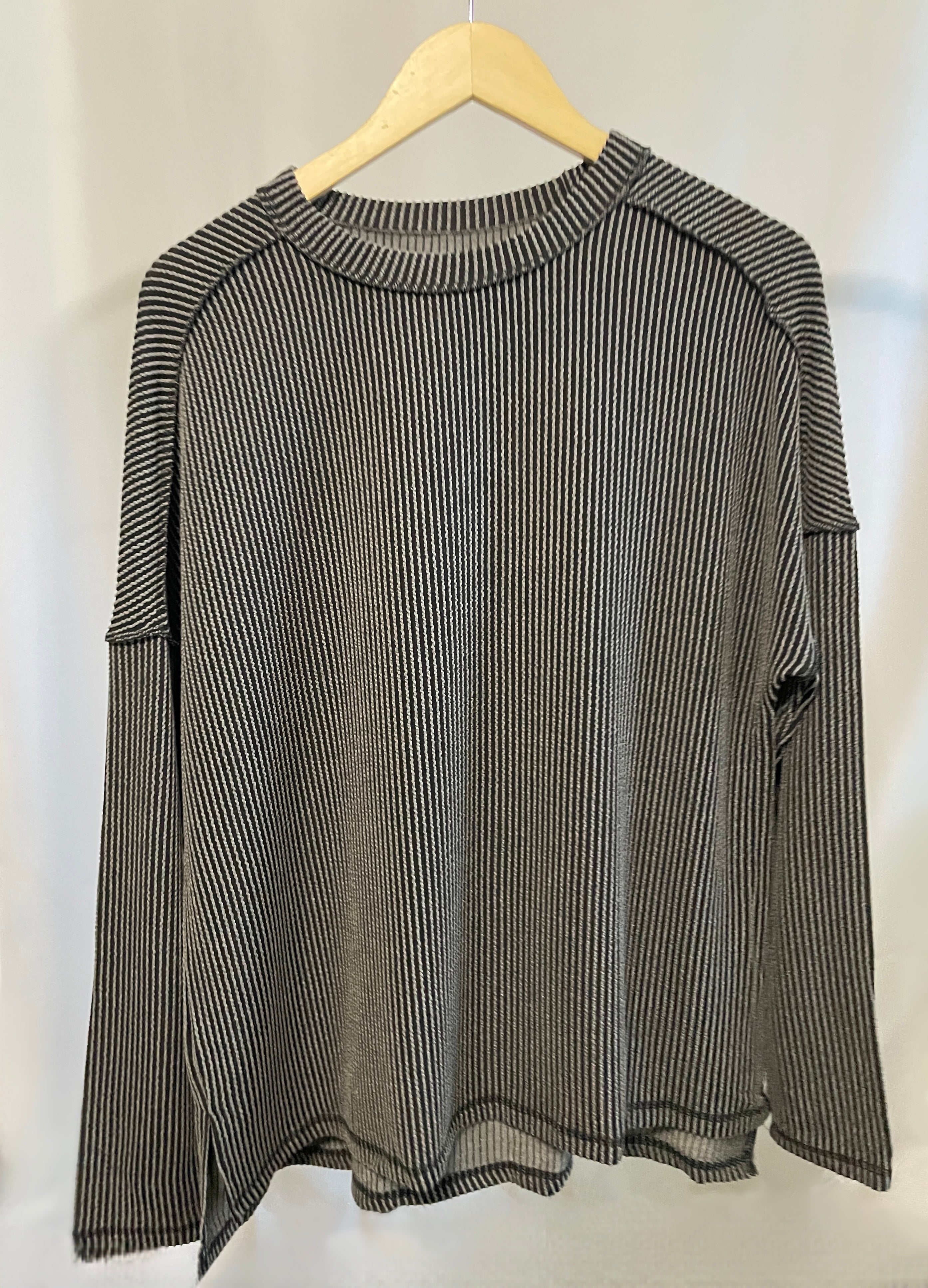 Black Ribbed Loose Long-sleeve